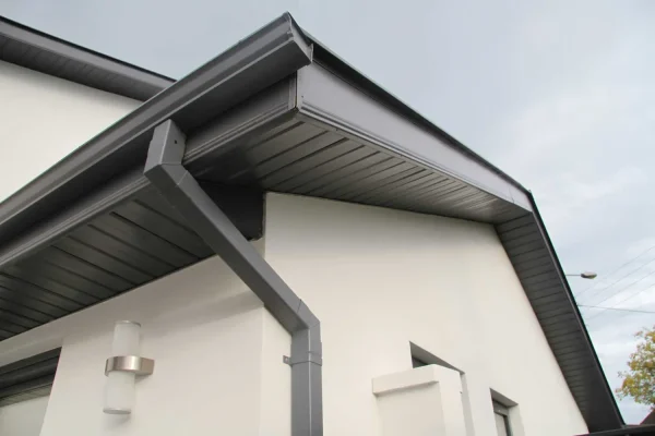 Seamless-Aluminium-Group-Aluminium-v-PVC